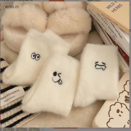 SET 5 ĐÔI TẤT LÔNG-sỉ 50k/set 5 đôi mix màu