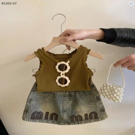 SET ÁO BA LỖ MIX CHÂN VÁY JEAN- giá sỉ như sau áo: 88k  váy: 140k 