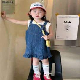 SET ÁO THUN MIX YẾM DENIM CHẤM BI BG-sỉ Áo : 119k           Yếm : 191k 