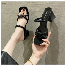 Guốc quai xoắn-sỉ 110k