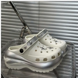 SỤC CROCS ĐẾ CAO ĐÍNH NGÔI SAO  - sỉ 160k