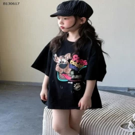 QUẦN SHORT JEAN CHẤM BI :   184k  Áo thun in hình hoạt hình : 150k