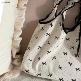 TÚI XACH VẢI CHẤM BI NƠ  - sỉ 105k