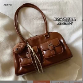 Túi Boston cổ điển kèm charm -Sỉ giá 178k