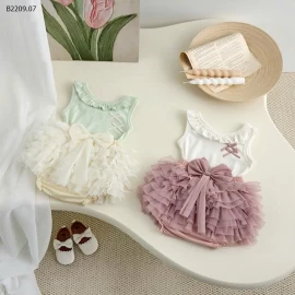 SÉT ÁO MIX QUẦN VÁY TUTU SIZE NHÍ - Giá sỉ áo giá 94k  quần váy giá 144k 