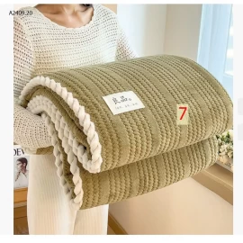 chăn nhung sữa siêu mềm siêu ấm  - sỉ 300k