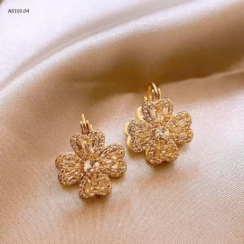 Bông tai hoa bốn lá đính đá zircon- sỉ 116k