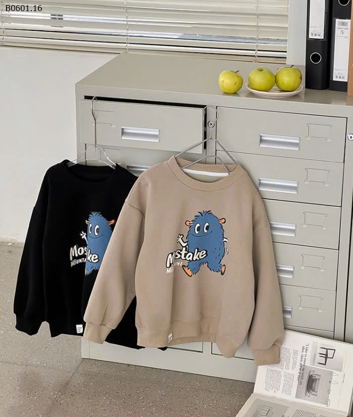 ÁO NỈ MOSTAKE AMBB 24Y130- Giá sỉ: size 90-150: 128k  size 160: 138k 