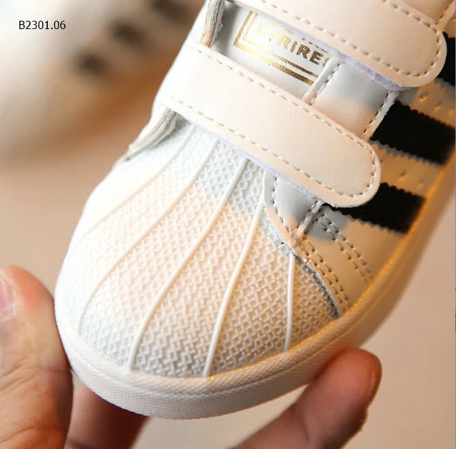 GIÀY THỂ THAO 3 VẠCH CHO BÉ-sỉ 148k