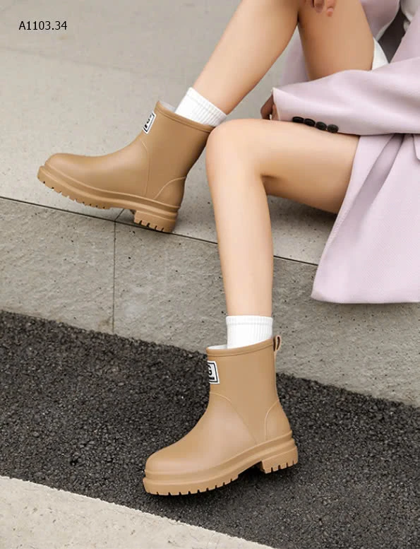 ỦNG NHỰA ĐI MƯA CHỐNG TRƯỢT -sỉ 137k