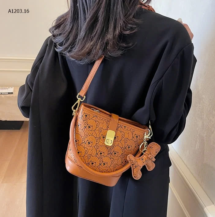 TÚI XÁCH GẤU KÈM MÓC CHO NỮ-sỉ 172k