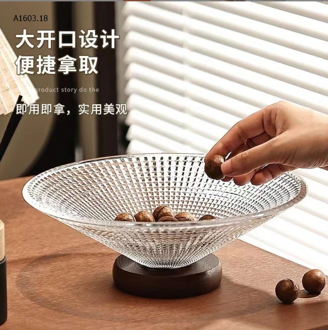 KHAY THỦY TINH ĐẾ GỖ -sỉ 140k