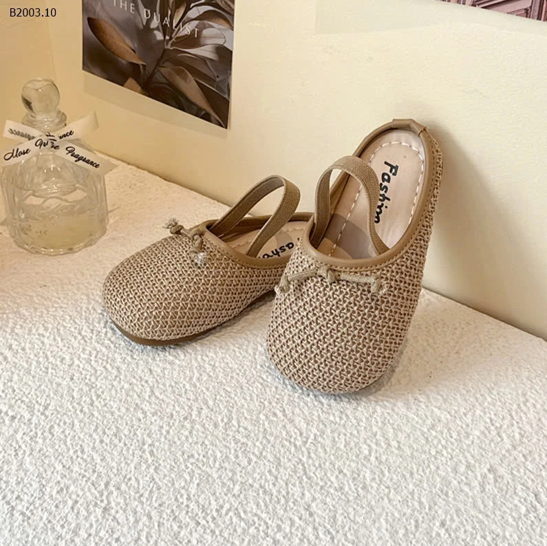 Sandal lưới cói quai chun -sỉ Sz 23-30 : 150k           Sz 31-34 : 160k