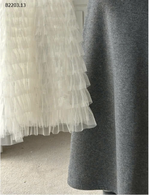 Váy dài trắng ngọt ngào cho bé-sỉ 200k