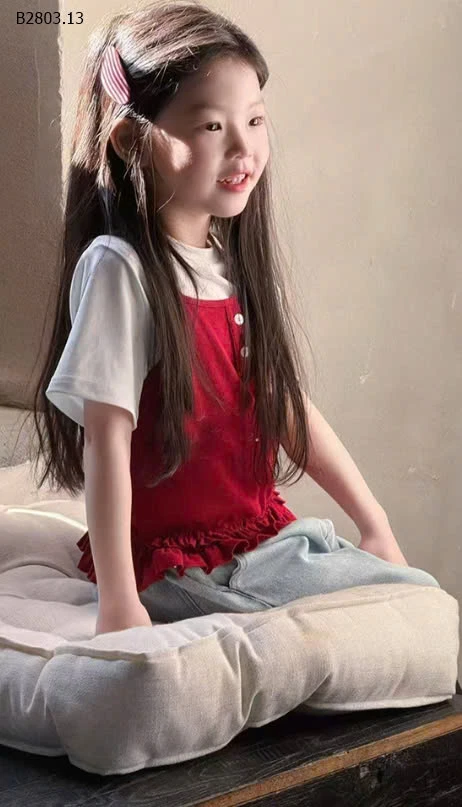 SET ÁO PHÔNG MIX 2 DÂY ĐỎ + QUẦN JEAN SUÔNG BG-sỉ Áo : 151k           Quần : 185k 