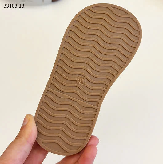 SANDAL QUAI DÁN CHỮ MIN -sỉ Sz 21-30 : 152k            Sz 31-36 : 159k 