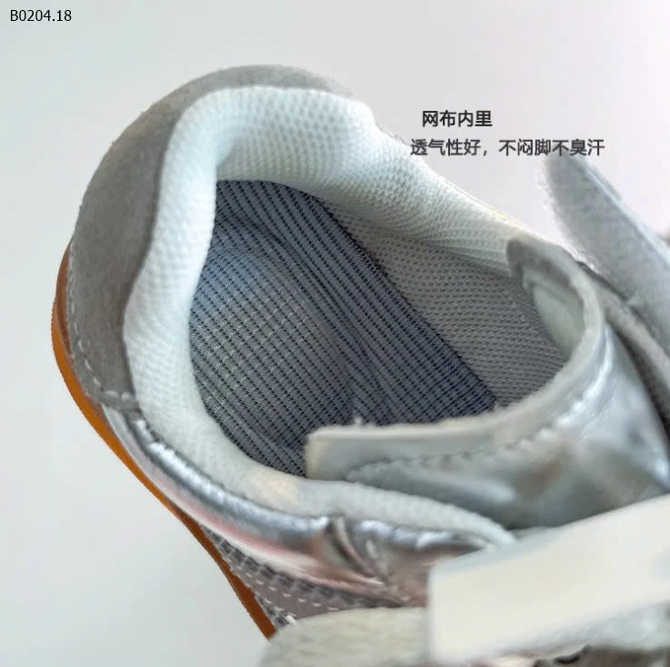 Giày thể thao cho bé-sỉ Sz 15-20 : 166k            Sz 21-25 : 174k 