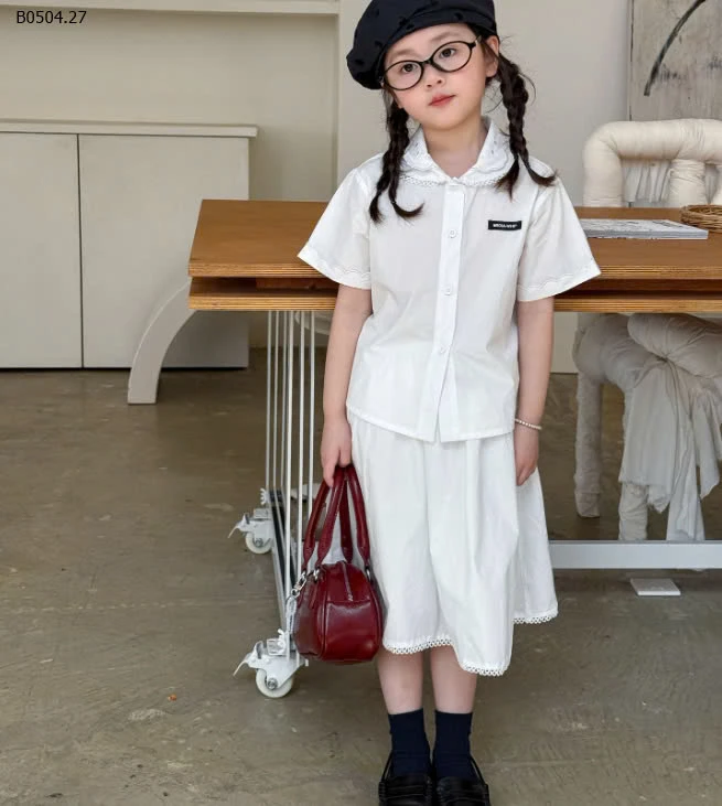 Set áo sơ mi trắng mix chân váy A -sỉ Áo : 178k            Váy : 141k