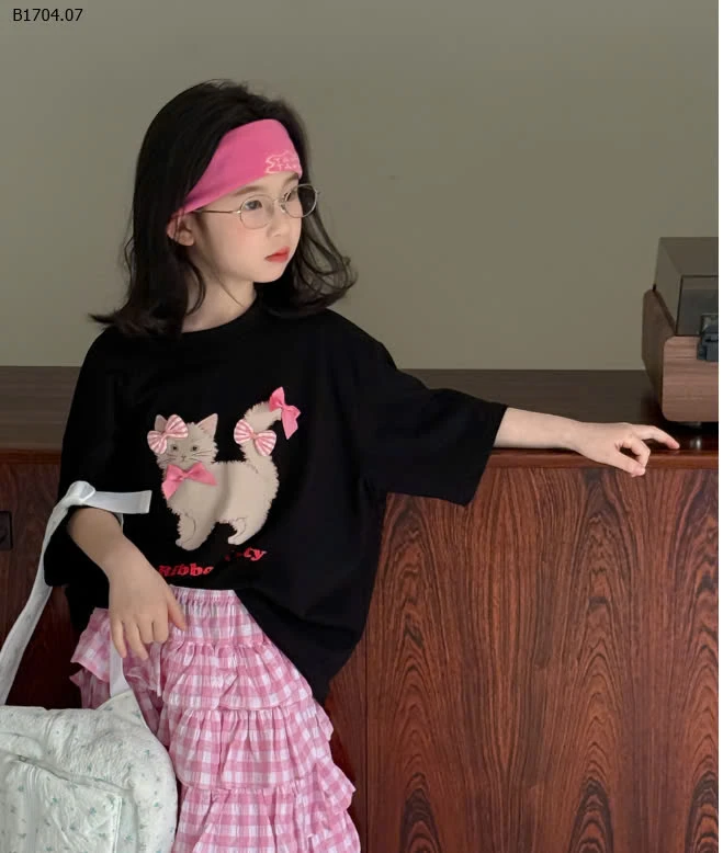 SET ÁO PHÔNG MÈO MIX CHÂN VÁY DÀI -Giá sỉ như sau: áo : 142k váy : 220k 