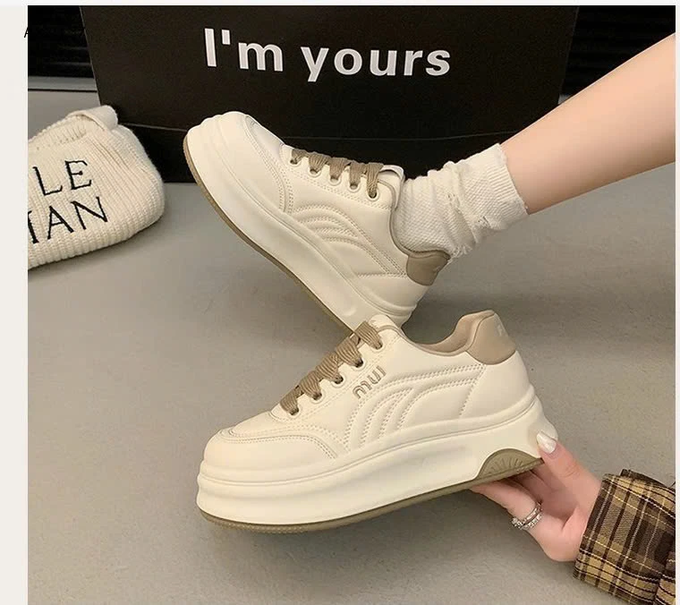 GIÀY THỂ THAO ĐỘN ĐẾ CHO NỮsỉ 146k