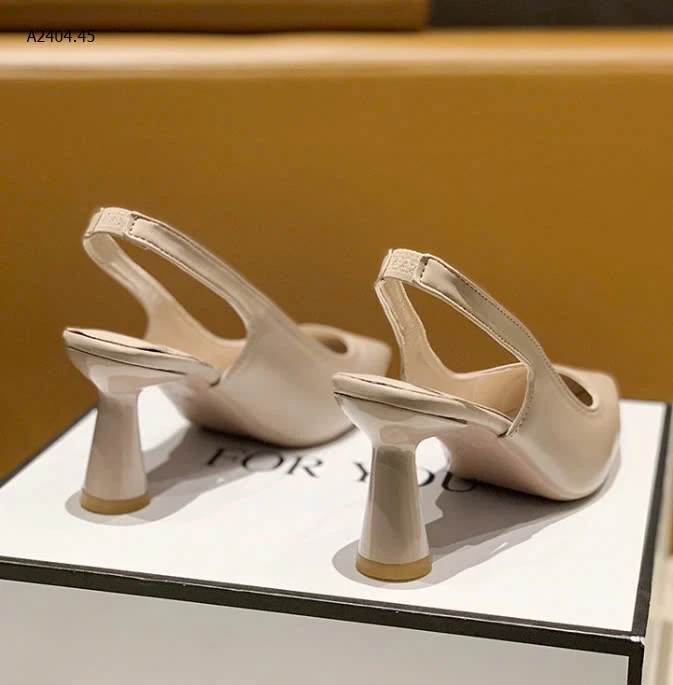 GIÀY QUAI SAU MŨI NHỌN sỉ 106k