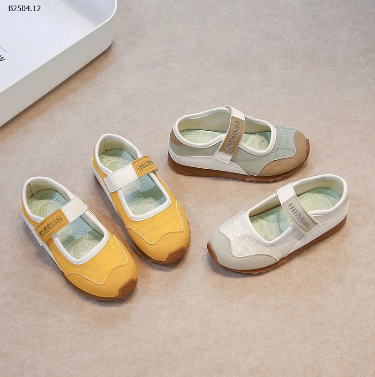 GIÀY THỂ THAO QUAI DÁN CHO BÉ-sỉ Sz 23-25 : 141k            Sz 26-30 : 151k             Sz 31-36 : 162k 