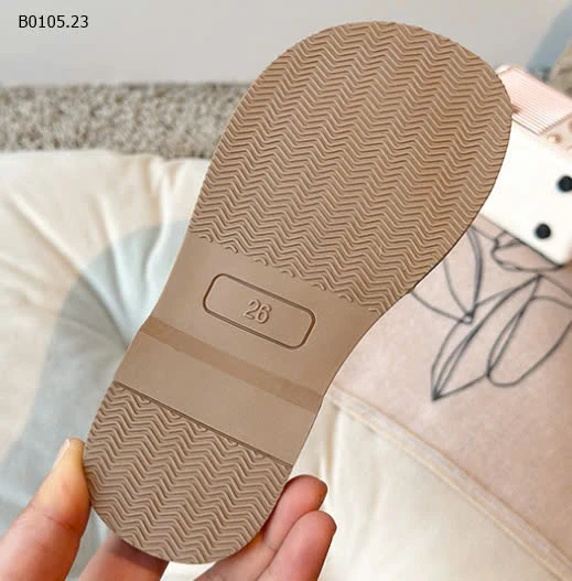 Sandal hoa trà quai dán cho bé-sỉ Sz 23-28 : 146k           Sz 29-34 : 153k