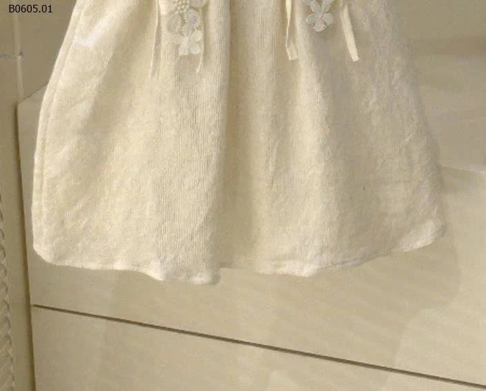 Váy dây hoa cho bé-sỉ 115k