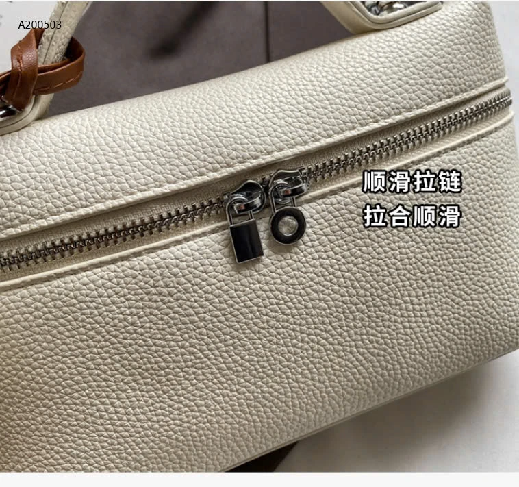 Túi kèm charm ngựa -Sỉ  145k