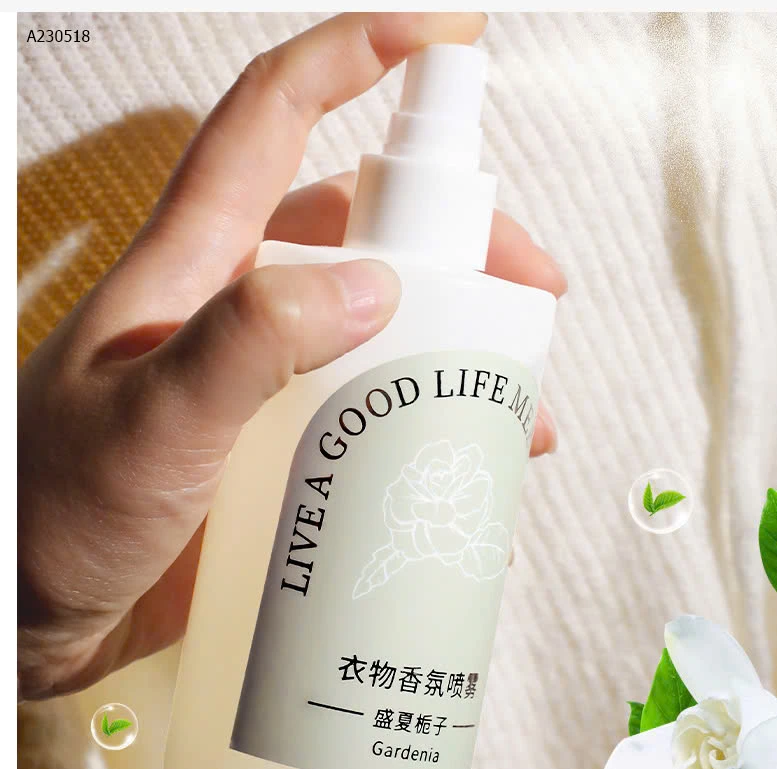 SET 3 CHAI XỊT THƠM QUẦN ÁO + KHỬ MÙI ẨM MỐC- Sỉ 78k/1 set 3 chai mix mùi