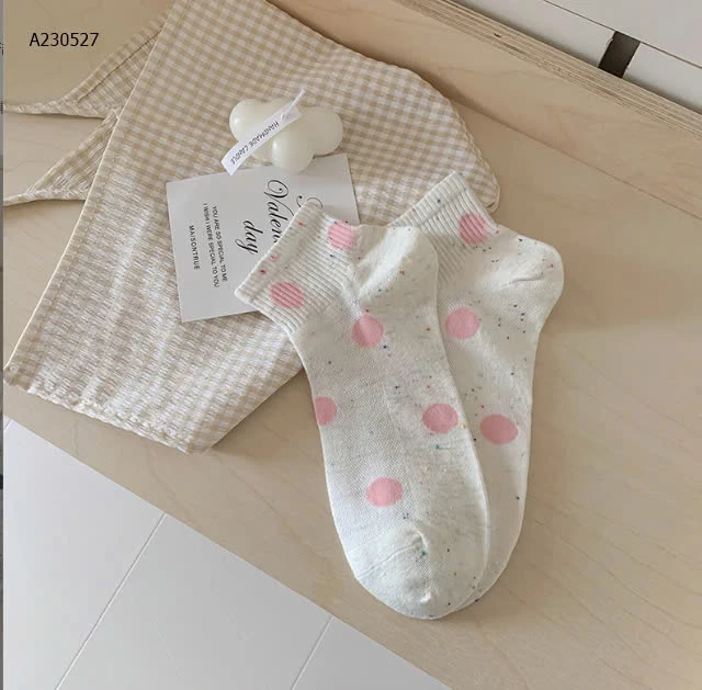 SET 5 ĐÔI TẤT CHẤM BI CHO NỮ  - Sỉ 50k/1 set 5 đôi mix màu 