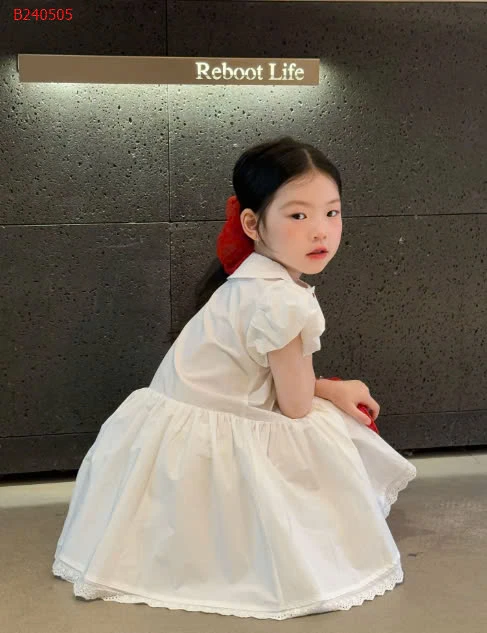 VÁY CỔ SEN KHUY + CHỮ ĐỎ BG- sỉ 197k