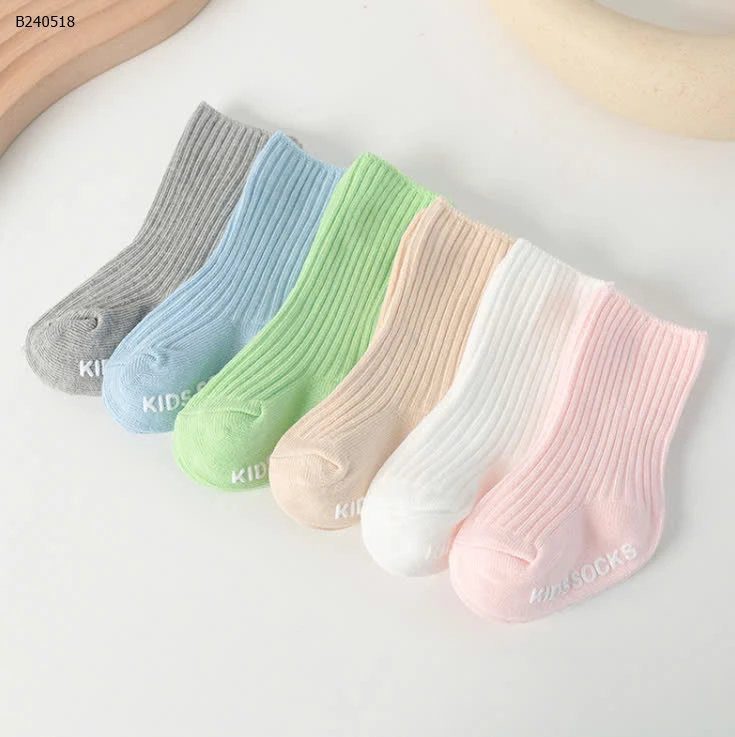 SET 3 ĐÔI TẤT CHO BÉ   - Sỉ 59k/1 set 3 đôi phân biệtmàu trai/ gái 