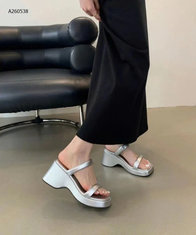 DÉP 2 QUAI ĐẾ CAO NỮ  - sỉ 147k