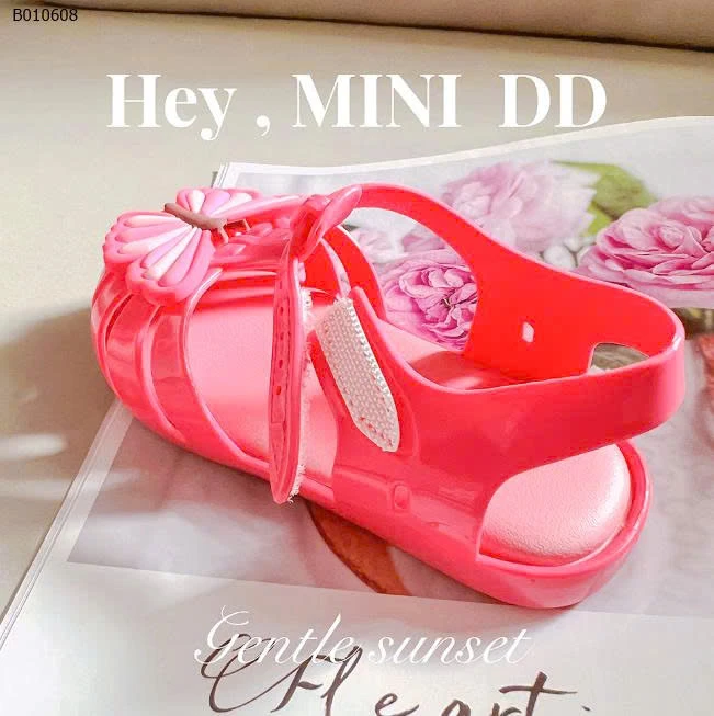 DÉP NHỰA CHO BÉ GÁI HÃNG MINI DD - sỉ 240k
