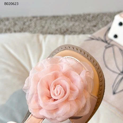 Sandal hoa trà quai dán cho bé YÊU -sỉ Sz 23-28 : 146k           Sz 29-34 : 153k