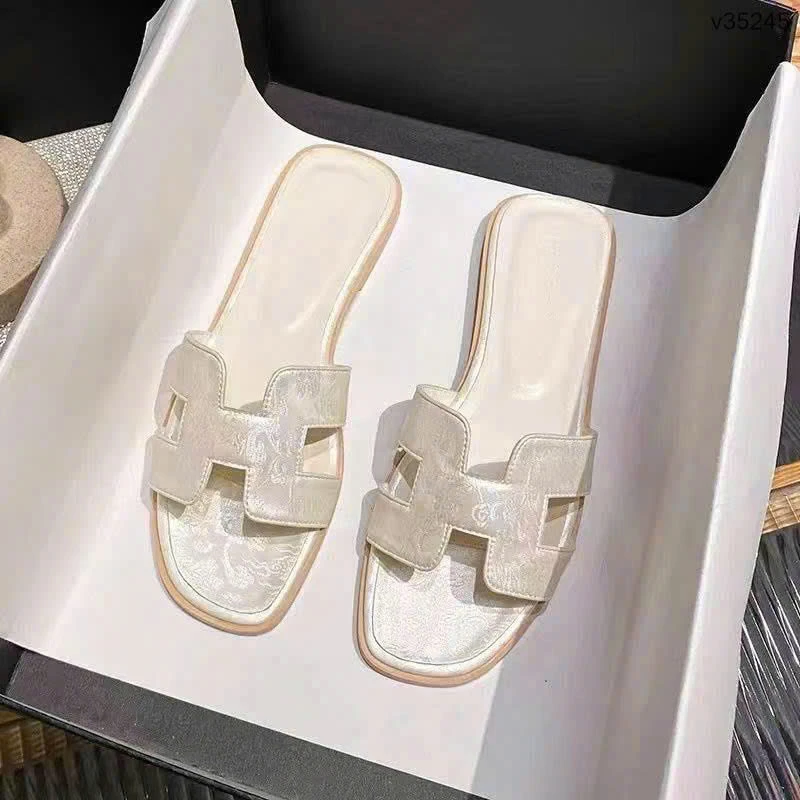 DÉP CHỮ H HOẠ TIẾT HOA CHÌM sỉ 200k