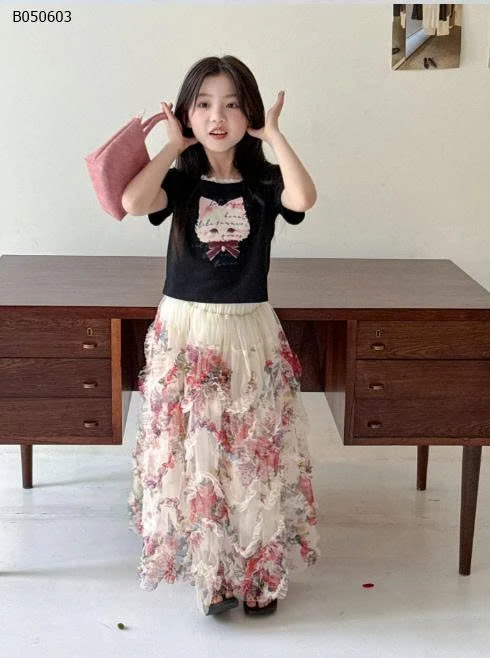 SET ÁO CRT MIX CHÂN VÁY DÀI - sỉ áo: 120k  váy: 220k 