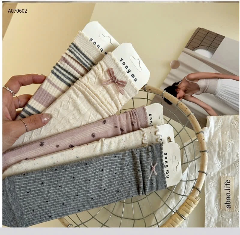 SET 5 ĐÔI TẤT CAO CỔ CHO NỮ  - sỉ 51k/set 5 đôi mix màu