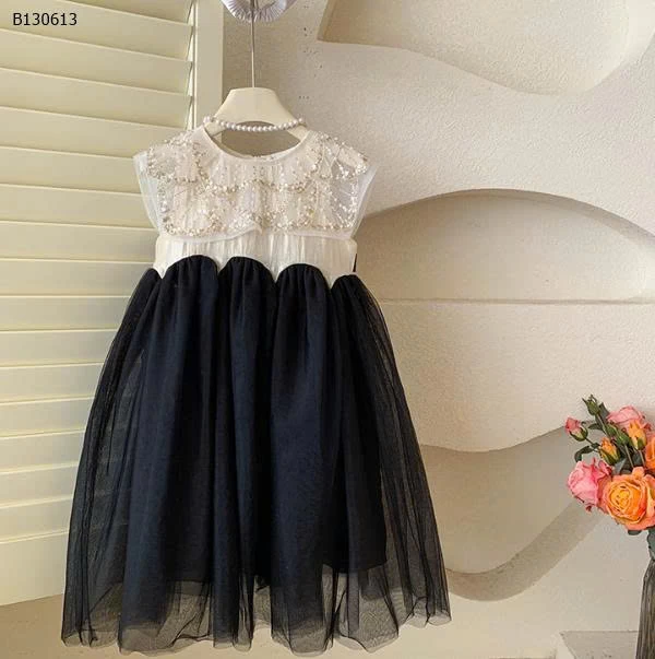 ĐẦM VOAN TIỂU THƯ CỔ VUÔNG-Sỉ 245k