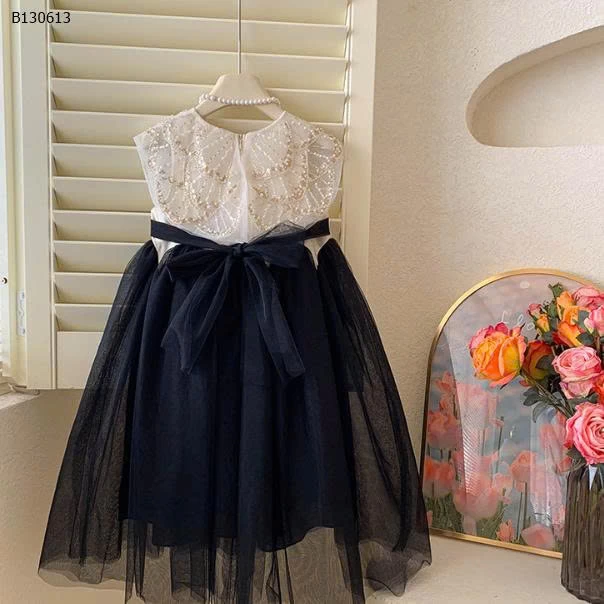 ĐẦM VOAN TIỂU THƯ CỔ VUÔNG-Sỉ 245k