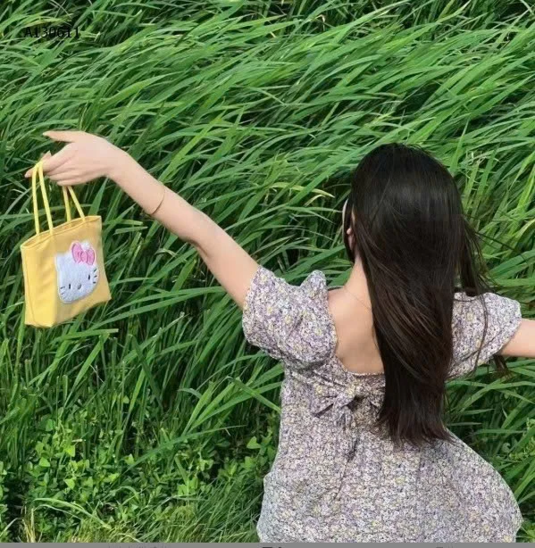 TÚI XÁCH HELLO KITTY  - sỉ 66k