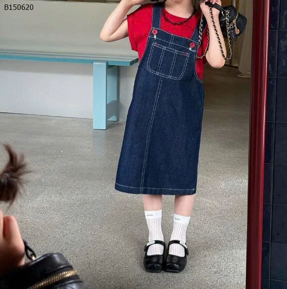  Set yếm jean mix áo thun bé gái xinh xẻo quá luôn các má ơi  - sỉ Yếm: 90-150: 153k / 160: 164k / 170: 175k Áo: 90-150: 91k / 160: 98k / 170: 105k