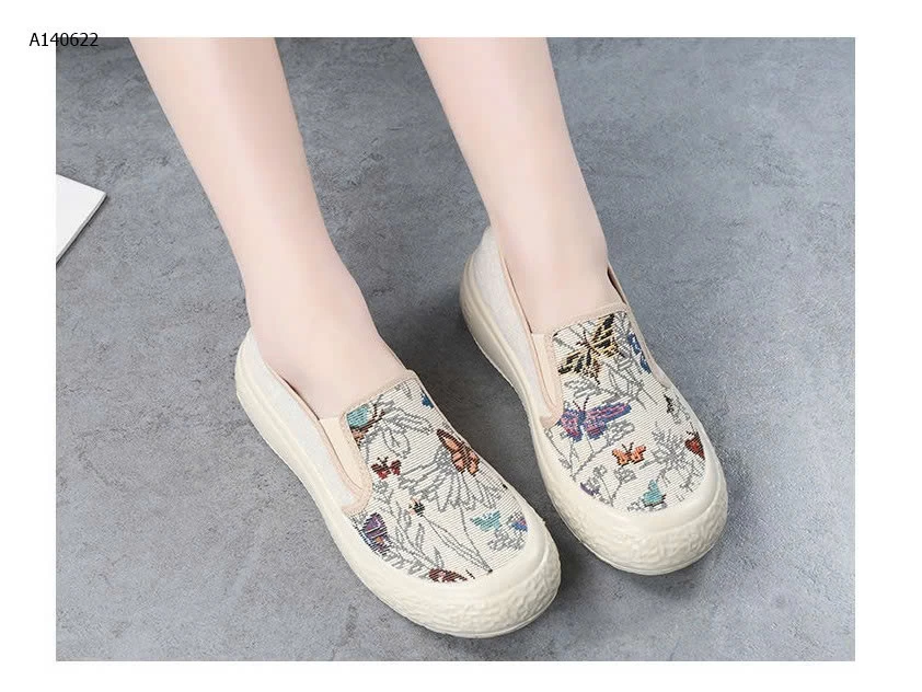 GIÀY SLIP ON THÊU  - sỉ 64k