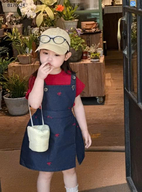 Set áo phông mix yesm jean nơ cho bé -sỉ Áo : 119/   Váy : 194k 