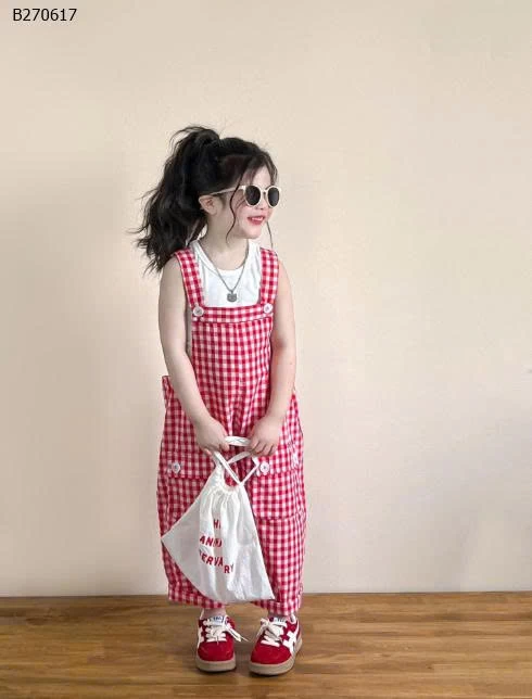 SET ÁO SÁT NÁCH MIX QUẦN YẾM KẺ CARO BG- sỉ  giá  áo: 110k  quần yếm: 182k 