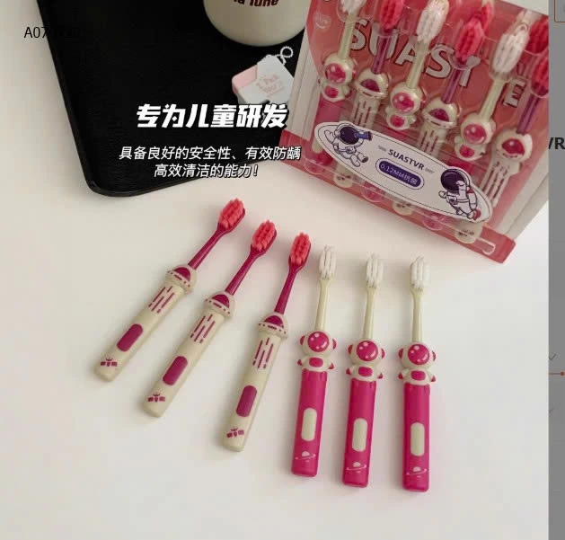 SET 6 BÀN CHẢI BÉ - sỉ 48k