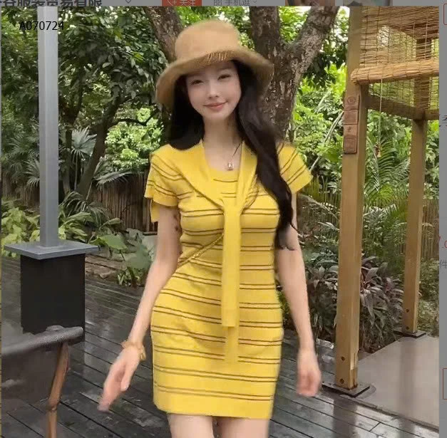 VÁY KẺ SỌC KÈM KHĂN NỮ- sỉ 142k