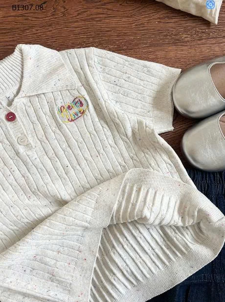 ÁO POLO KÈM CHÂN VÁY JEAN -Sỉ giá   áo :  size 90-150 giá 140k  size 160 giá 155k   ( k có sz 170) Váy : sz 90-150 giá 144k size 160 giá 158k  sz 170 giá  172k