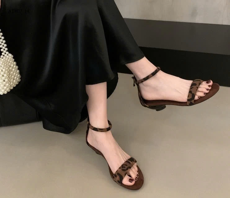 SANDAL NỮ DÂY QUAI NGANG - sỉ 213k